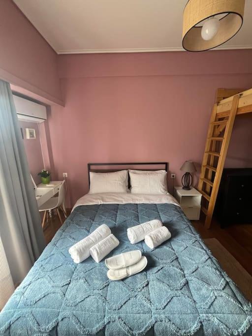 Maria'S Sunlit Apartment Piraeus Exterior photo